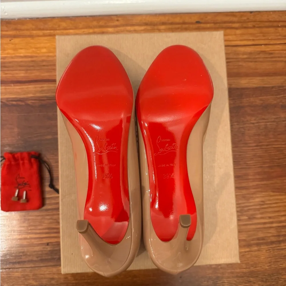 Christian Louboutin Beige Patent Leather Rounded Toe Pump Heels - Picture 5 of 16